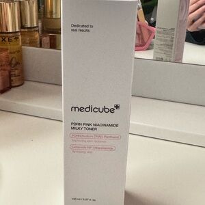 Medicube PDRN Pink Niacinamide Milky Toner - White